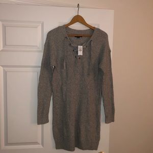 Long gray white sweater perfect w/ tights for fall